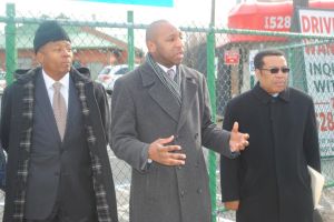 Richards seeks to curb parking fees 1