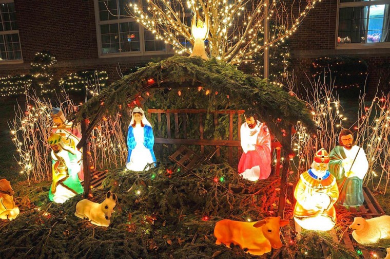 Residents flock to Ave Maria for shopping blitz
