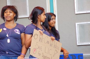 Students and politicians say no