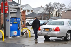 Queens drivers paying more at the gas pump 1