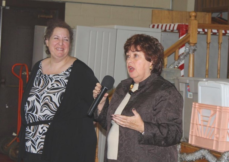 Howard Beach Seniors ring in 2013