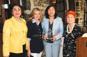 Top leaders among women are honored2