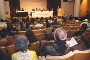 Flushing forum draws candidates 1