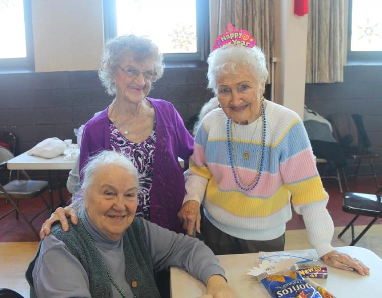 Howard Beach Seniors ring in 2013
