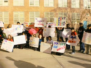 Hundreds rally in FH for Beacon program 1