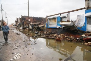 Donate to victims of Hurricane Sandy 1