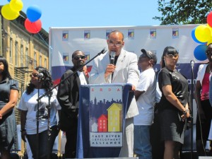 Long Island City honors Bishop Taylor 1