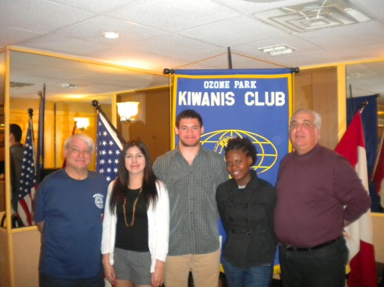 Kiwanis welcomes students 1