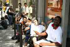 High Demand For iPhone Reaches Forest Hills 