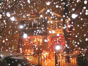 Enter our Fifth Annual Holiday Photo Contest! 1