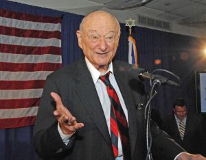 Ed Koch, former NYC mayor, remembered in Queens 1