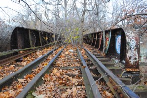 Rails-to-trails push on old LIRR tracks 1