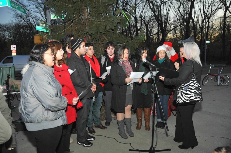 Tree lighting 54840