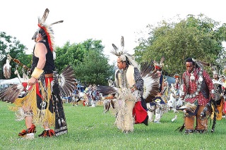 Pow-wow pizzaz at Qns. farm 