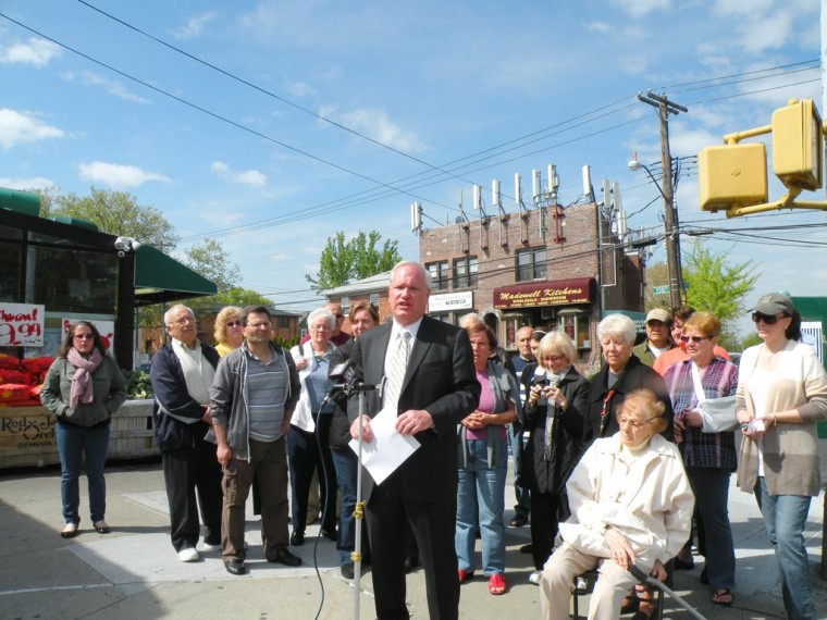 Can you hear us yet? Rally opposes antennas 1
