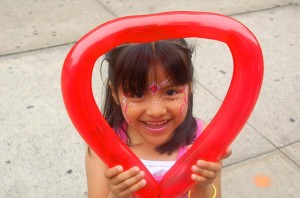 Elmhurst Hosp. celebrates Cinco de Mayo