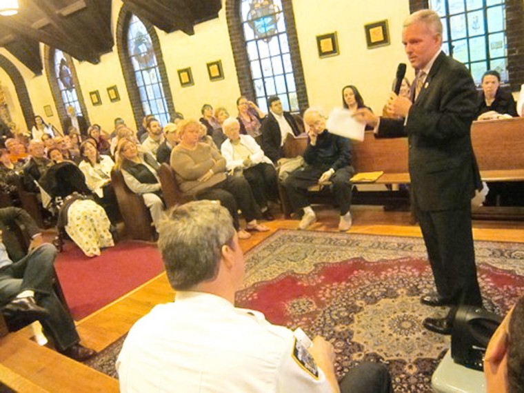 Sunnyside talks crime at Town Hall 1