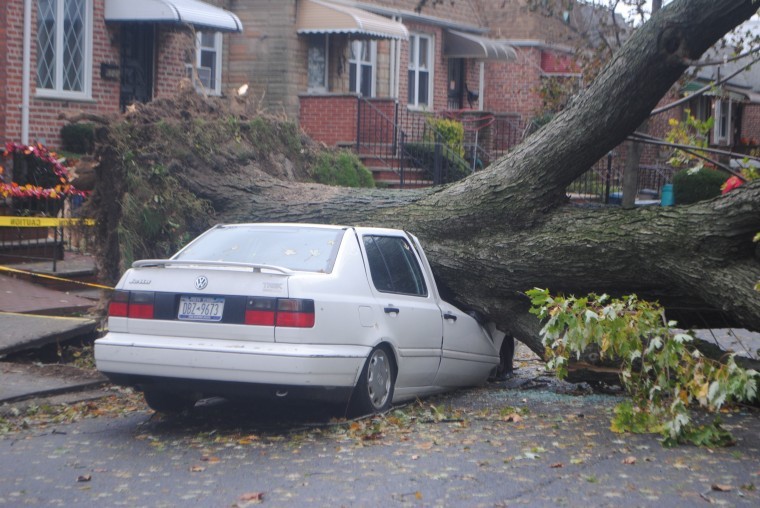Hurricane Sandy batters Queens, NYC and region
