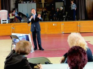 Howard Beach seniors warned of scammers 1