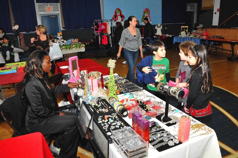 Residents flock to Ave Maria for shopping blitz