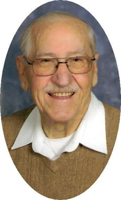 <b>Ralph Hansen</b> Sr. - 4e8ddc76a2531.image