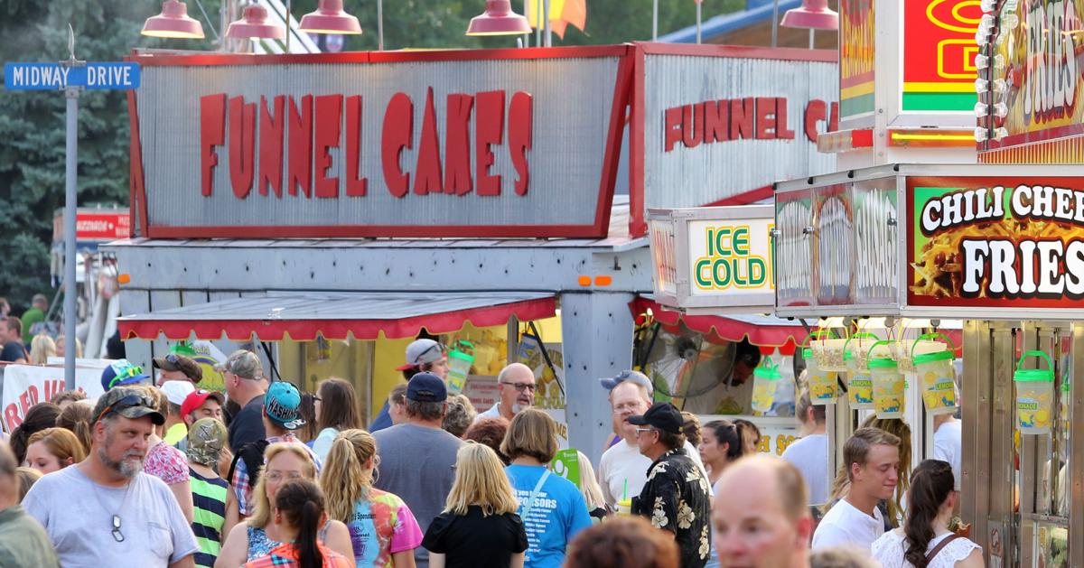 Photos First Night of the Mississippi Valley Fair Fun and