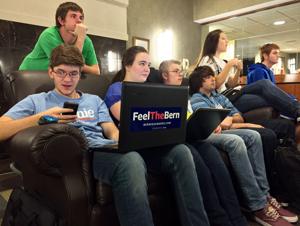 Augustana College Democrats watch debate, cheer for Sanders