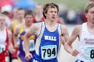 Class B Track: Newell's Trohkimoinen earns unexpected state title