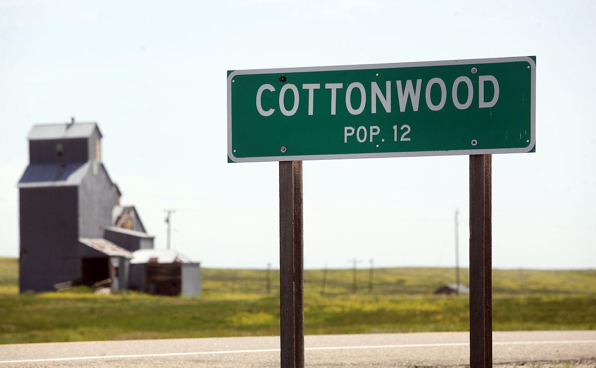 Cottonwood remains a town after vote Photos