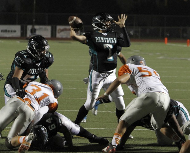 GALLERY Atascadero at Pioneer Valley Football Highschool
