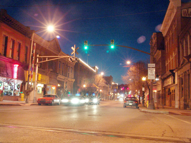 Commission OKs home rule for city; group to draft charter Gallery