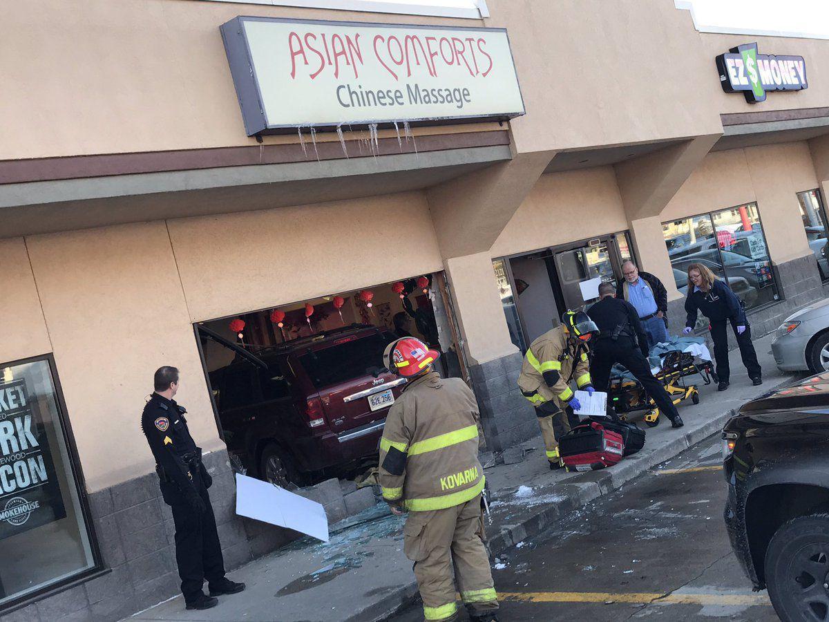 1 hurt after vehicle plunges into Sioux City massage parlor | Local news | siouxcityjournal.com