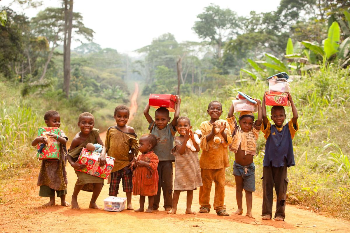 Operation Christmas Child Collecting Gifts For Needy Kids Faith And operation-christmas-child-collecting-gifts-for-needy-kids-faith-and