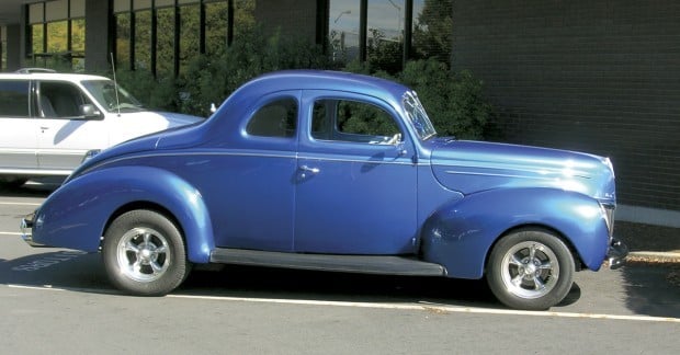 Brenda Blevins McCorkle The Daily News Robert Hoot Huhtala's 1939 Ford 