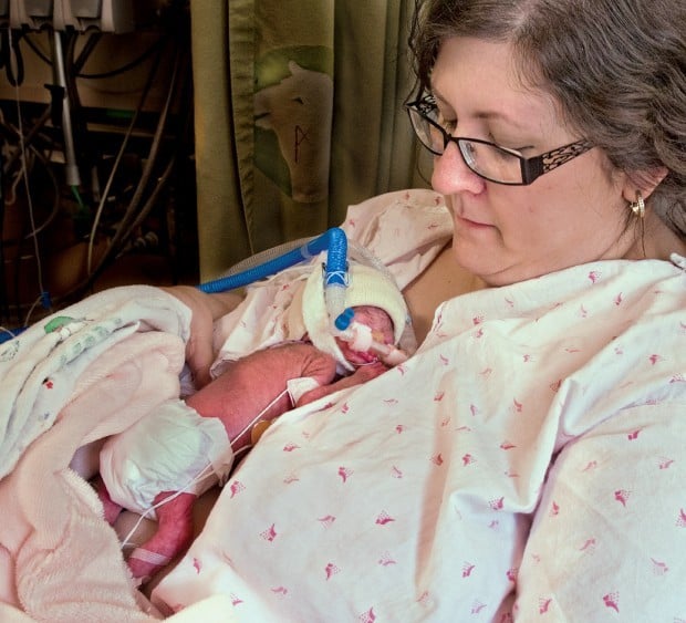 Longview woman gives birth to 1 pound, 12 ounce preemie ...