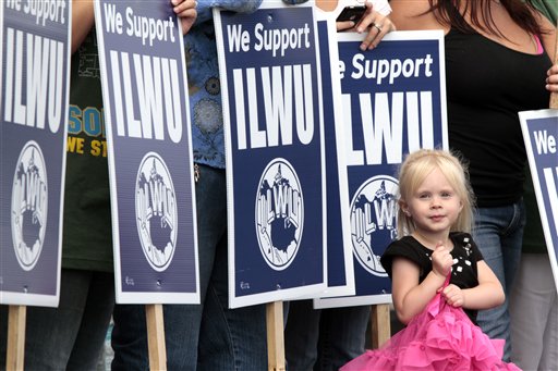 About 250 longshore workers and their supporters at the Cowlitz County Hall of Justice, September 16, 2011