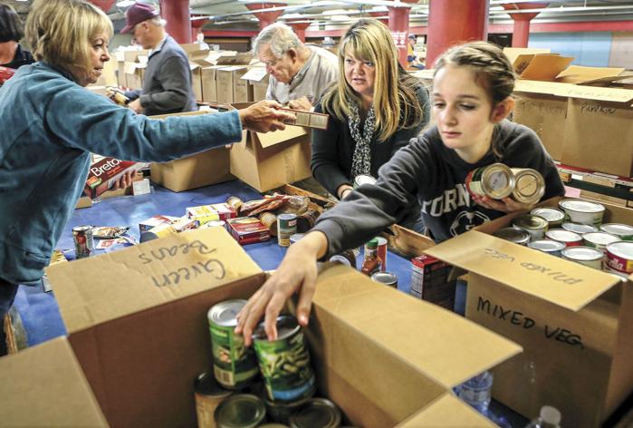 Walk & Knock drive collects an additional 2800 pounds of food - Longview Daily News