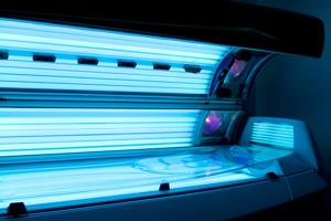 FDA wants to outlaw tanning beds for young people