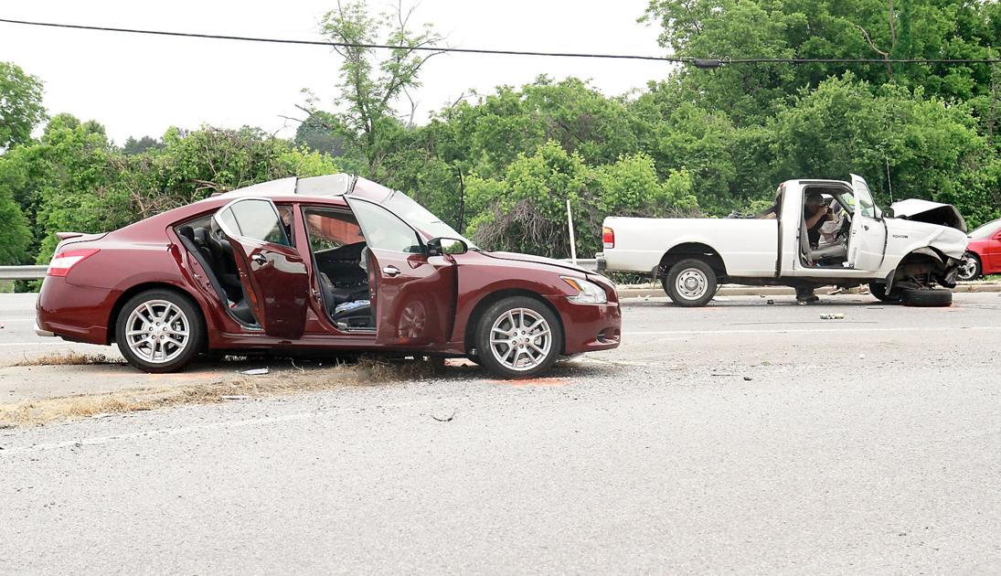 Man killed in Alcoa Highway wreck The Daily Times News