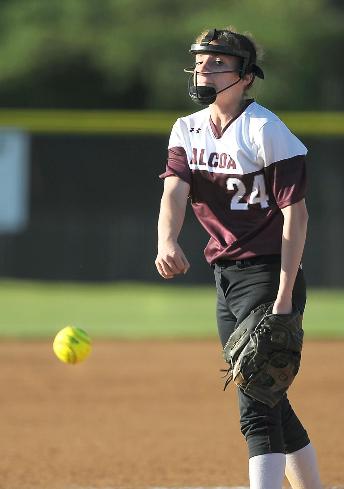 Lady T's bounce back, best GatlinburgPittman on Senior Night Sports