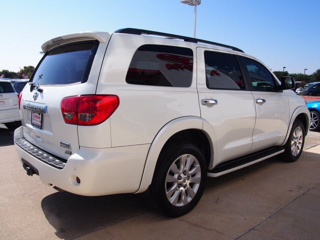 Used blizzard pearl toyota sequoia