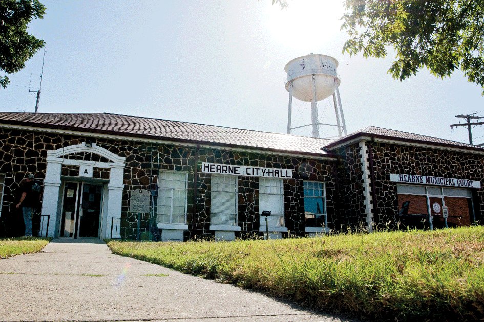 Hearne City Council split on Naron's status - Bryan-College Station Eagle