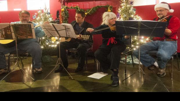 Smoky Hollow to play Valentine's Dance - The Southern