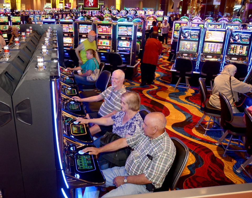 Plainridge park casino grand opening hours Plainridge park casino grand opening hours