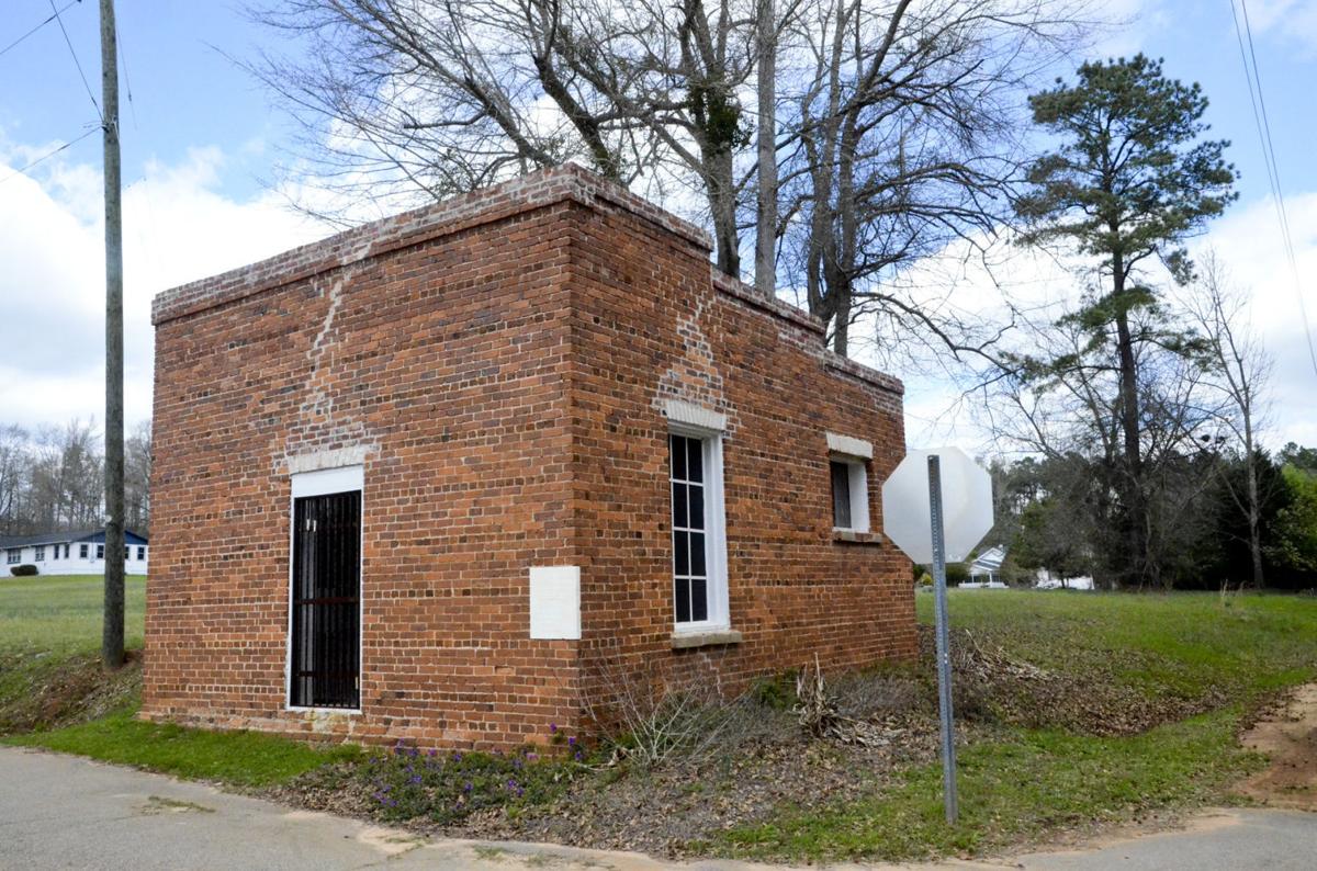 FACES & PLACES/DAY 43 Fort Motte named for American Revolution heroine