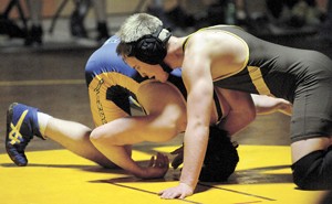 Bulldogs pin Vikings on Senior Night