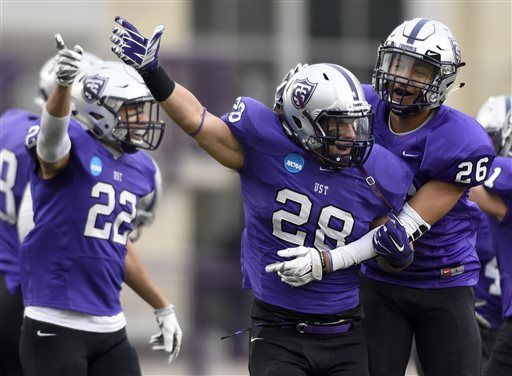Thomas advances to Division III championship