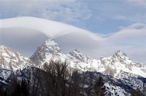 Rare, undulating clouds enchant visitors in Grand Teton