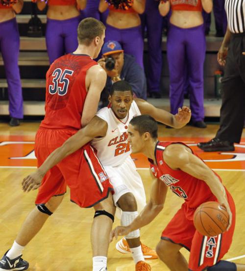 No. 6 - Zeus' big minutes