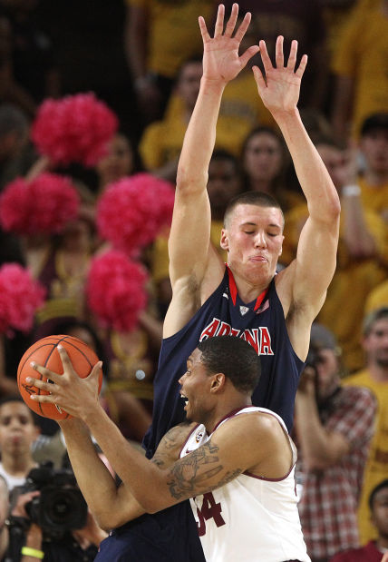 Kaleb Tarczewski's Wildcat dossier